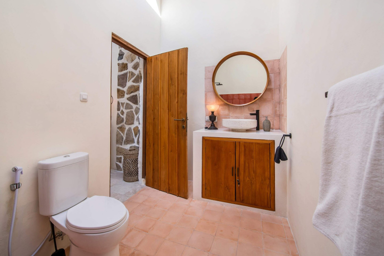 Bathroom 3, Comfortable 3BR Stylish Private Villa, Canggu, Badung