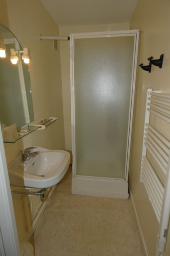 Bathroom 5, Relais des Forets, Creuse