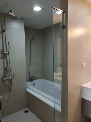 Bathroom 5, Avatar Residence, Wattana