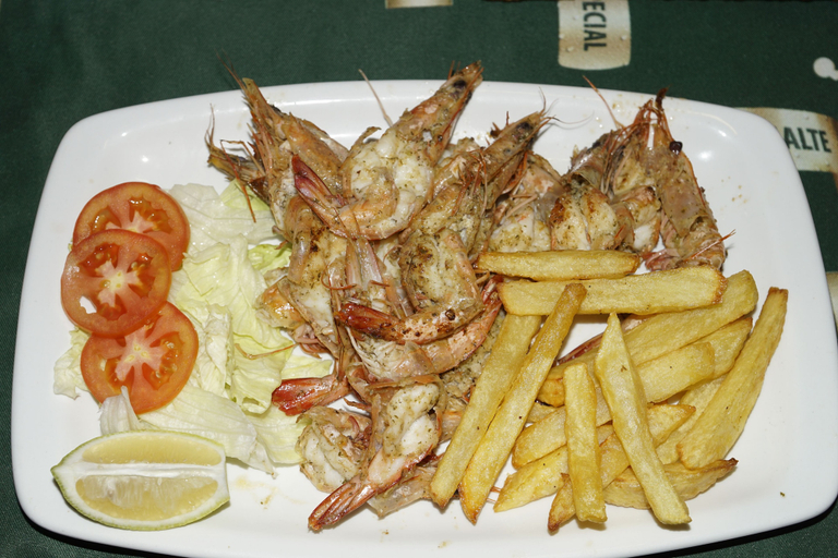 Food & Drinks, Khumbula iMozambique, Jangamo