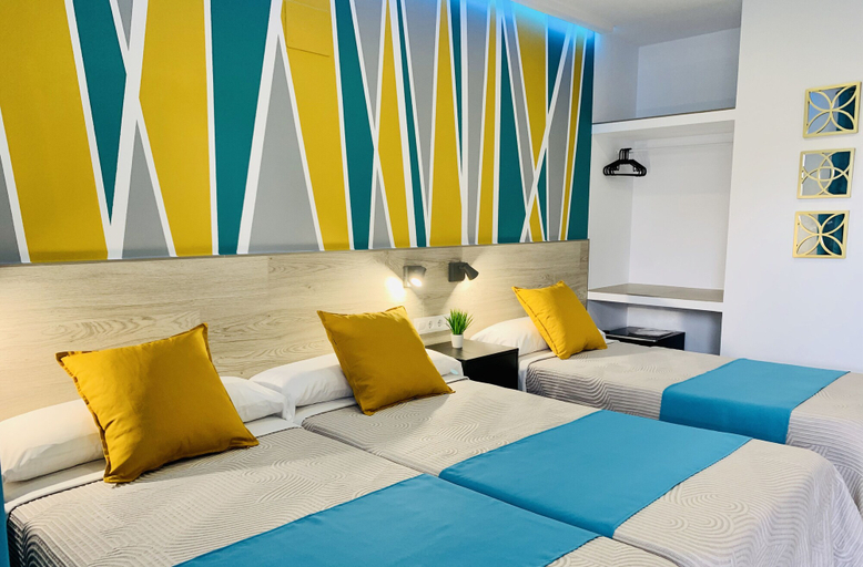 Bedroom 4, Dori Rooms Hostal, Cádiz