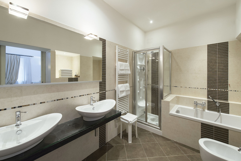 Bathroom 4, Hotel Campiello, Venezia