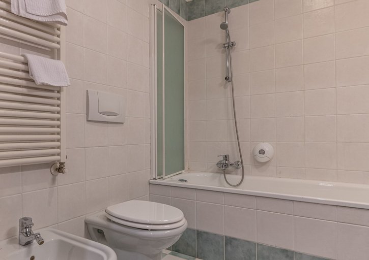 Bathroom 3, Club Hotel Lago di Tenno, Trento