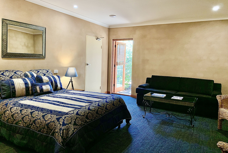 Bedroom 4, Estate Tuscany, Singleton