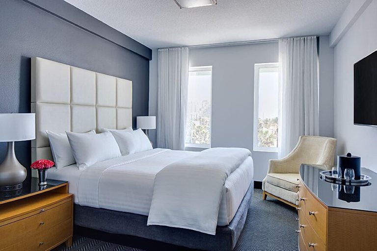 Bedroom 4, Streamline Hotel, Volusia
