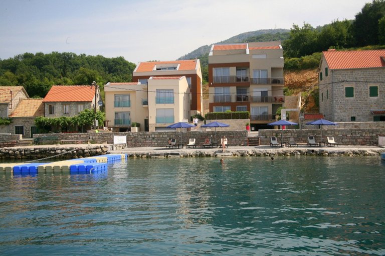 Exterior & Views 2, Jelena Vile & Apartments