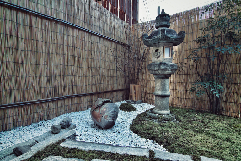 Others 4, Kabukiya, Kyoto