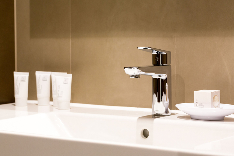 Bathroom 3, AC Hotels by Marriott Belfast, Belfast