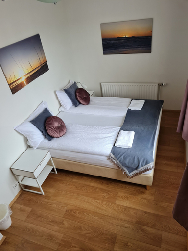 Bedroom 2, Höfn guesthouse, Sveitarfélagið Hornafjörður