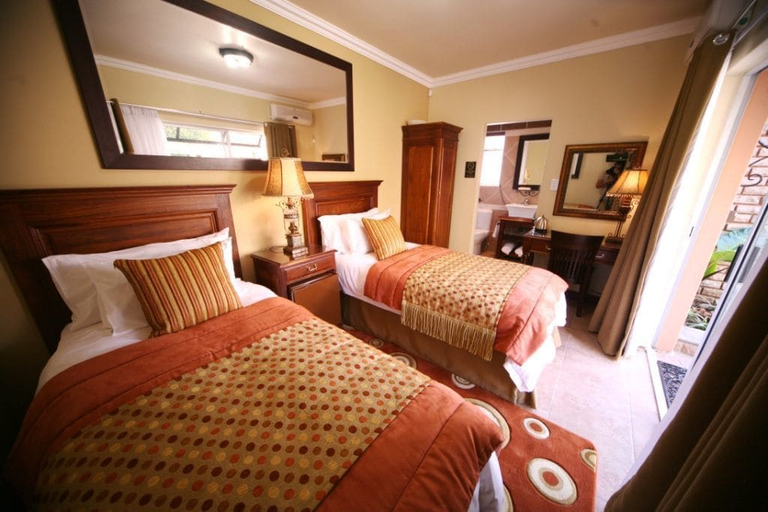 Bedroom 3, Le Cozmo Guest House, Ekurhuleni