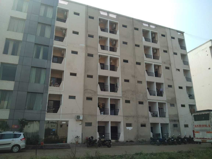 Exterior & Views, Hotel Shubh Sai, Ahmadnagar
