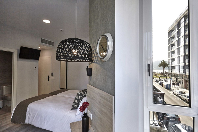 Bedroom 3, Pension Peñaflorida, Guipúzcoa