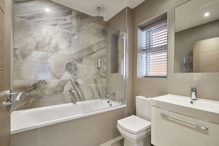Bathroom 3, Imperial Court by Viridian Apartments, Windsor and Maidenhead