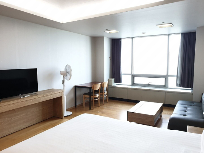 Bedroom 5, Goodday Airtel, Jung