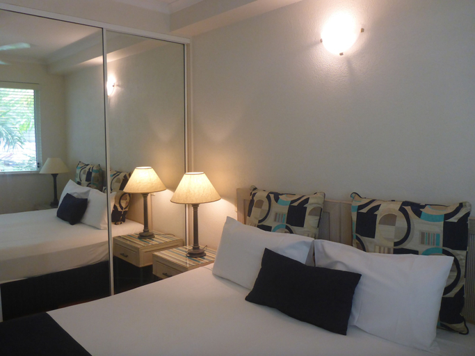 Bedroom 3, Palm Cove Tropic Apartments, Cairns