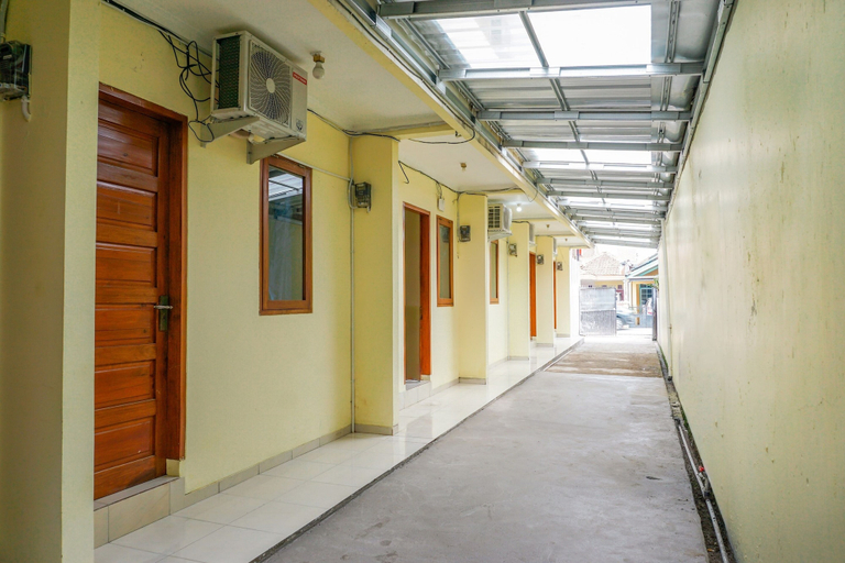 Others 5, OYO 2401 Ardini Residence, Bandung
