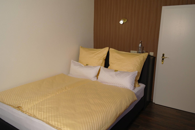 Bedroom 3, Heidehotel Jagdhof Dobra GmbH, Elbe-Elster
