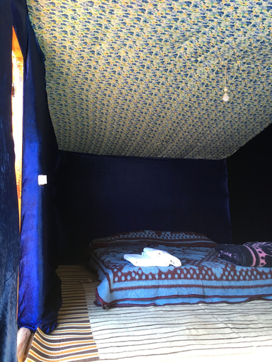 Bedroom 2, Hoshizora sabaku camp, Errachidia