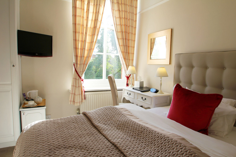 Bedroom 3, The Alexandra Court Hotel, Cheshire East
