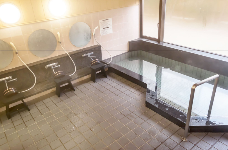 Bathroom 4, NARA Visitor Center & Inn, Nara