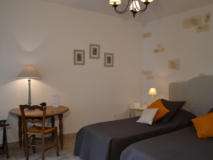 Bedroom 4, Les Célestines, Marne