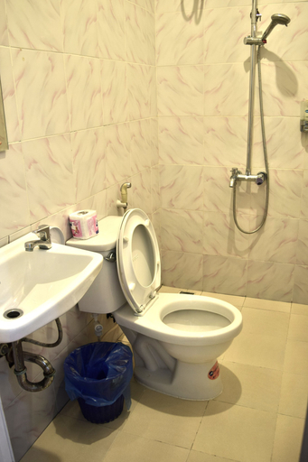 Bathroom 3, Vientiane Star Hotel, Vientiane
