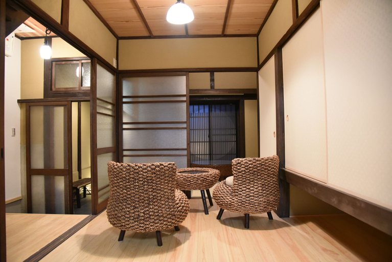 Others 4, Chika Rakuen, Kyoto