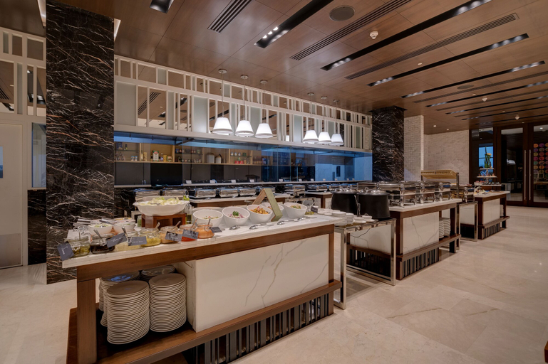 Food & Drinks 5, Courtyard by Marriott Surat, Surat