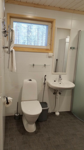 Bathroom 4, Camping Hossan Lumo, Kainuu