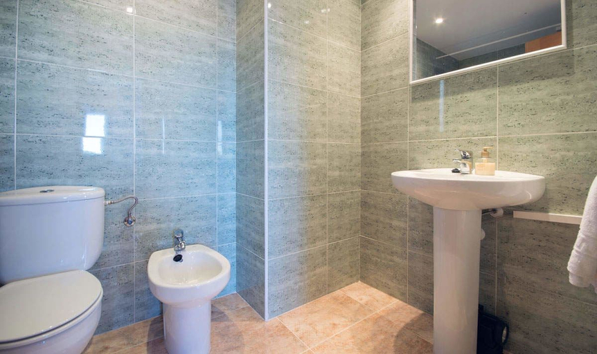 Bathroom 4, Attic Rambla, Tarragona