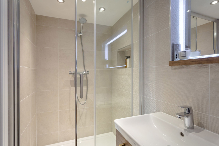 Bathroom 5, Heritage Mews, Nottingham