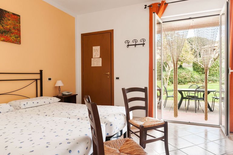 Bedroom 2, Hotel Massa Vecchia, Grosseto