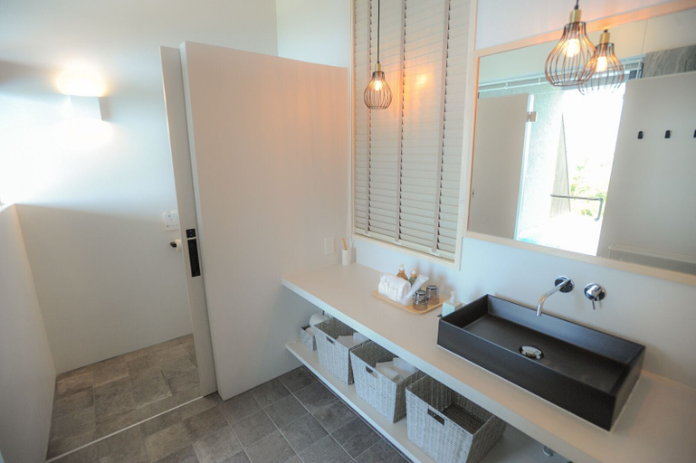 Bathroom 4, Hanalee Villa Kouri, Nakijin