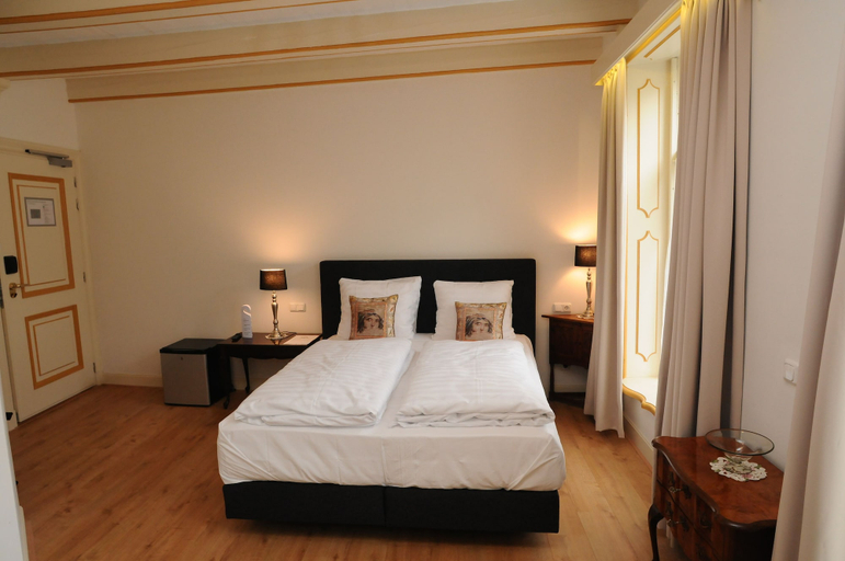 Bedroom 3, Hotel De Gulden Waagen, Nijmegen