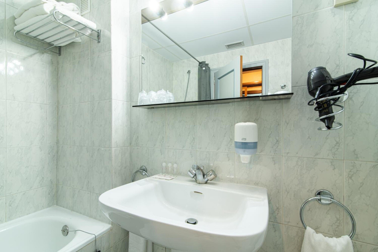 Bathroom 5, Hospedium Hotel Europa Centro, Palencia
