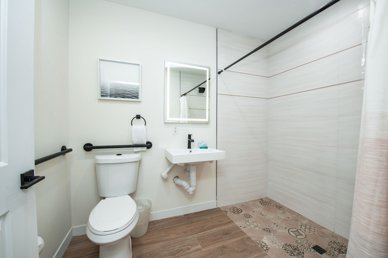 Bathroom 4, Casey Key Resorts - Beachfront, Sarasota