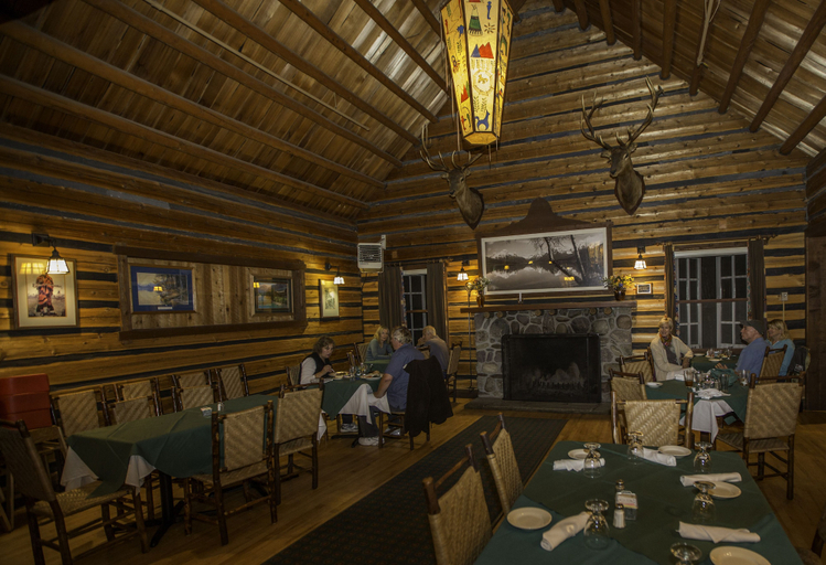 Food & Drinks 5, Lake McDonald Lodge - Inside the Park, Flathead