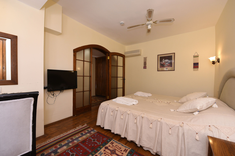 Bedroom 3, Villa Konak Hotel, Kuşadası