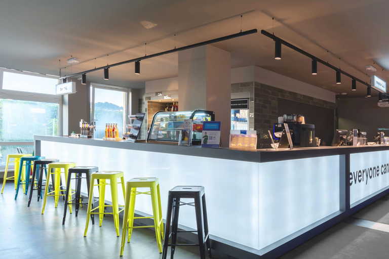 Food & Drinks 4, a&o Stuttgart City - Hostel, Stuttgart