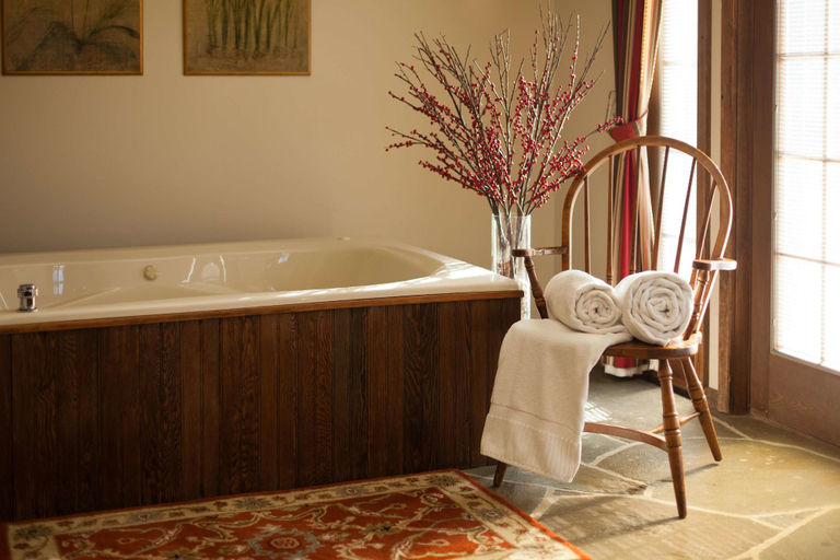 Bathroom 4, Glasbern - A Historic Hotel Of America, Lehigh