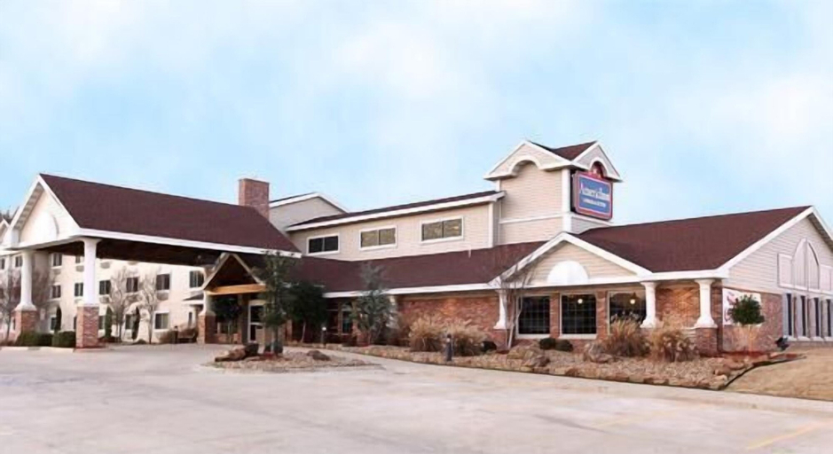 Exterior & Views 2, AmericInn by Wyndham McAlester, Pittsburg