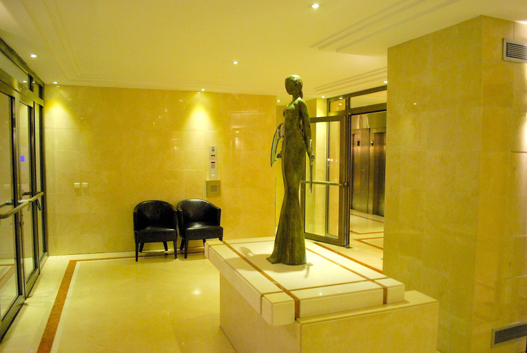 Others 4, 1 Chambre Grand hotel, Alpes-Maritimes
