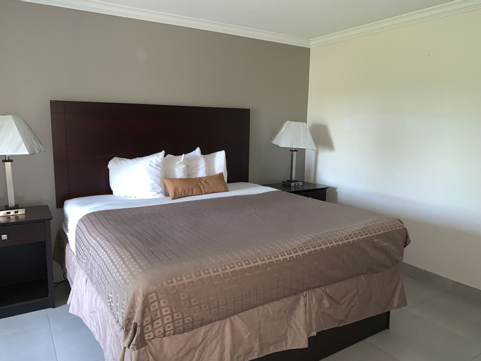 Bedroom 4, Days Inn by Wyndham Florida City, Miami-Dade