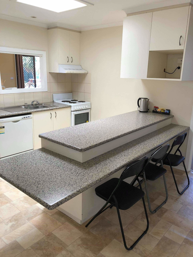 Others 4, Lakes Jakaranda Holiday Units, E. Gippsland - Bairnsdale