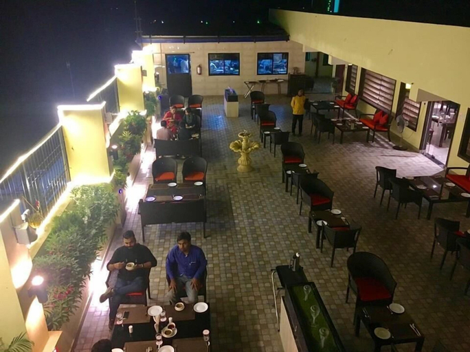 Food & Drinks 5, CHINMAYE INN, Bhagalpur