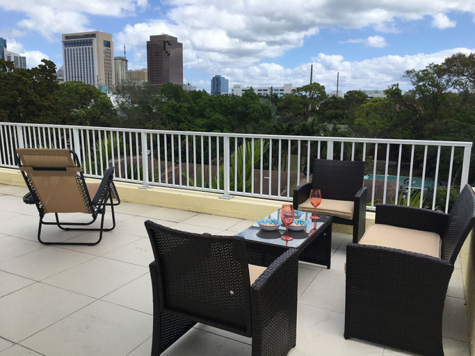 Others 1, 4BR Townhouse 906 by Ideal Experience VR, Broward