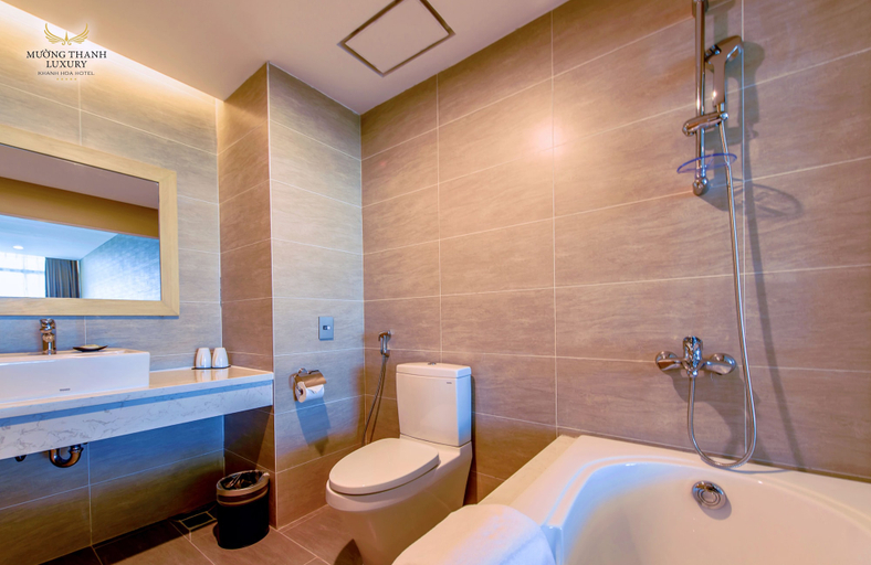 Bathroom 5, Muong Thanh Luxury Khanh Hoa Hotel, Nha Trang