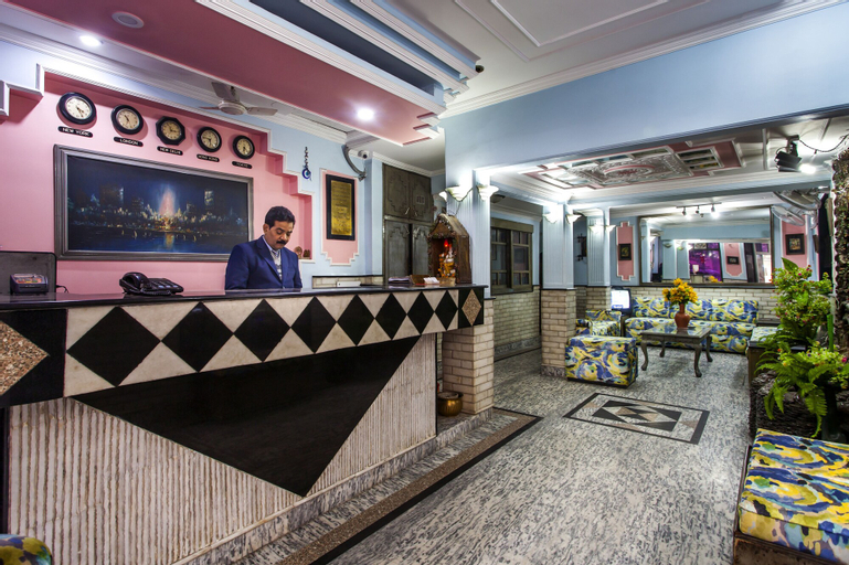 Public Area 2, Hotel Sunshine, West