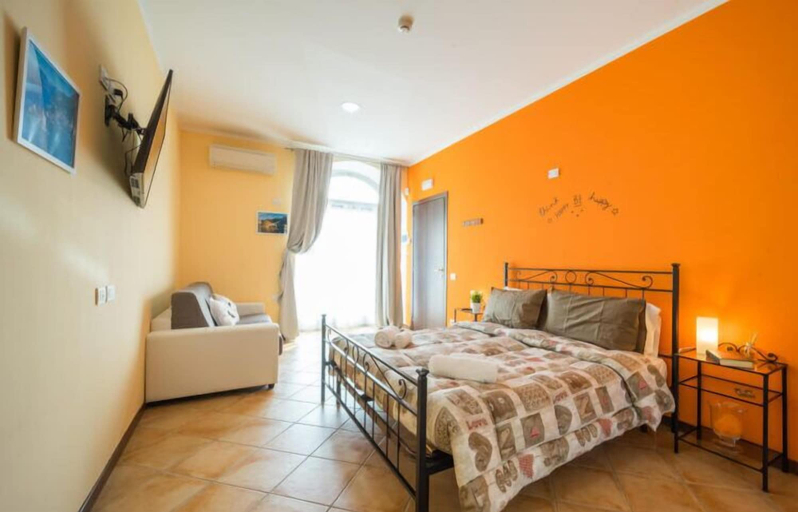 Bedroom 4, Bluelake Inn - Ostello, Lecco
