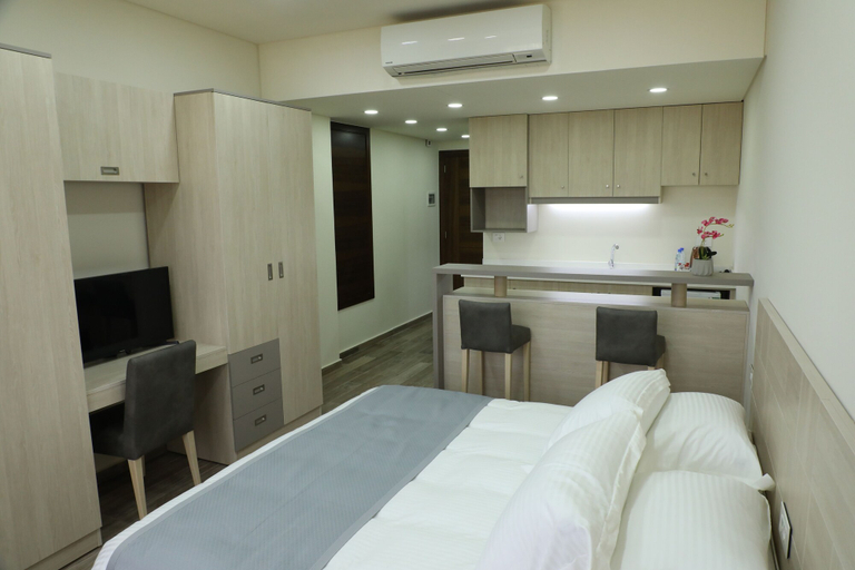 Bedroom 2, byblos palms hotel, Jubail